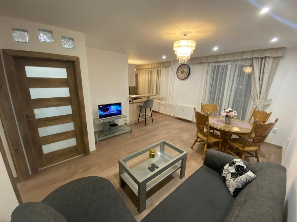 Diana Apartments Bardejov Esterno foto